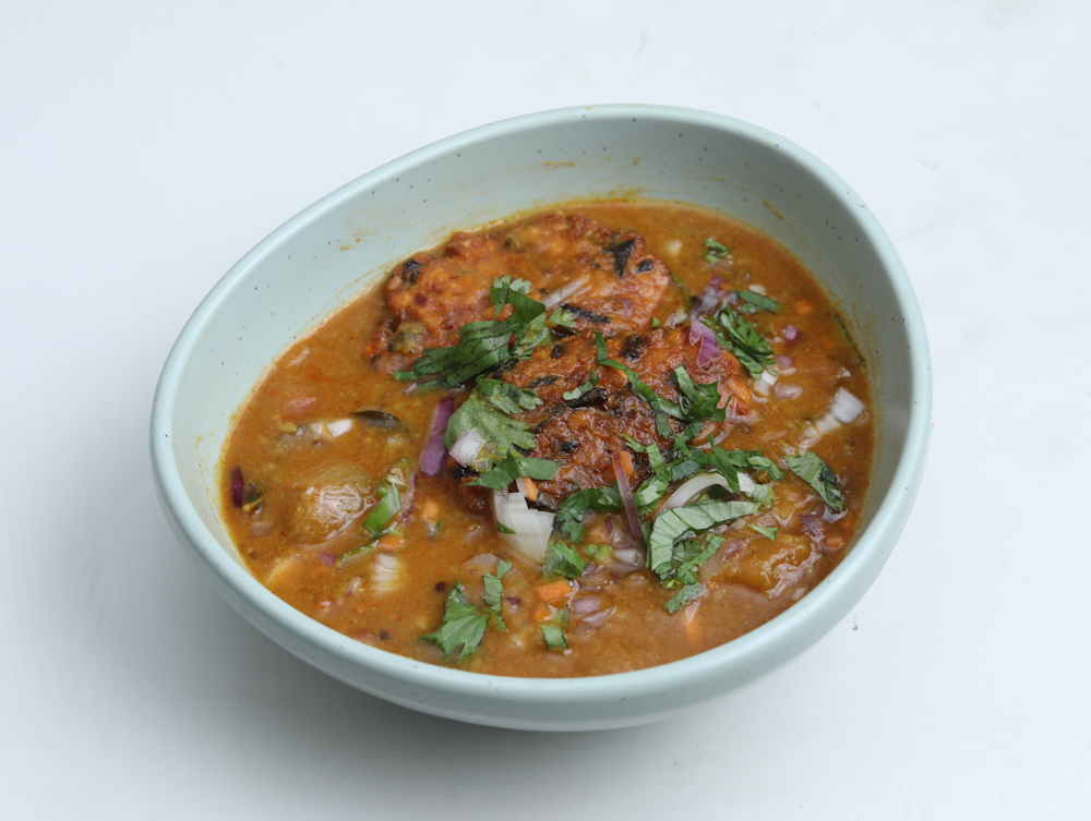 Sambar Parippu Vada